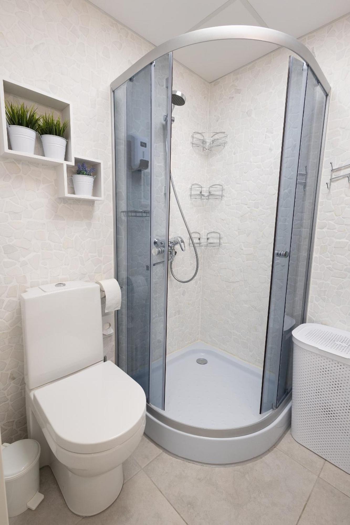 Stella'S Apartment - City Center - Free Secure Parking - Big Sun Terrace - Air Conditioning - Wifi - Tram To The Tallinn Bus Station And Old Town Bagian luar foto