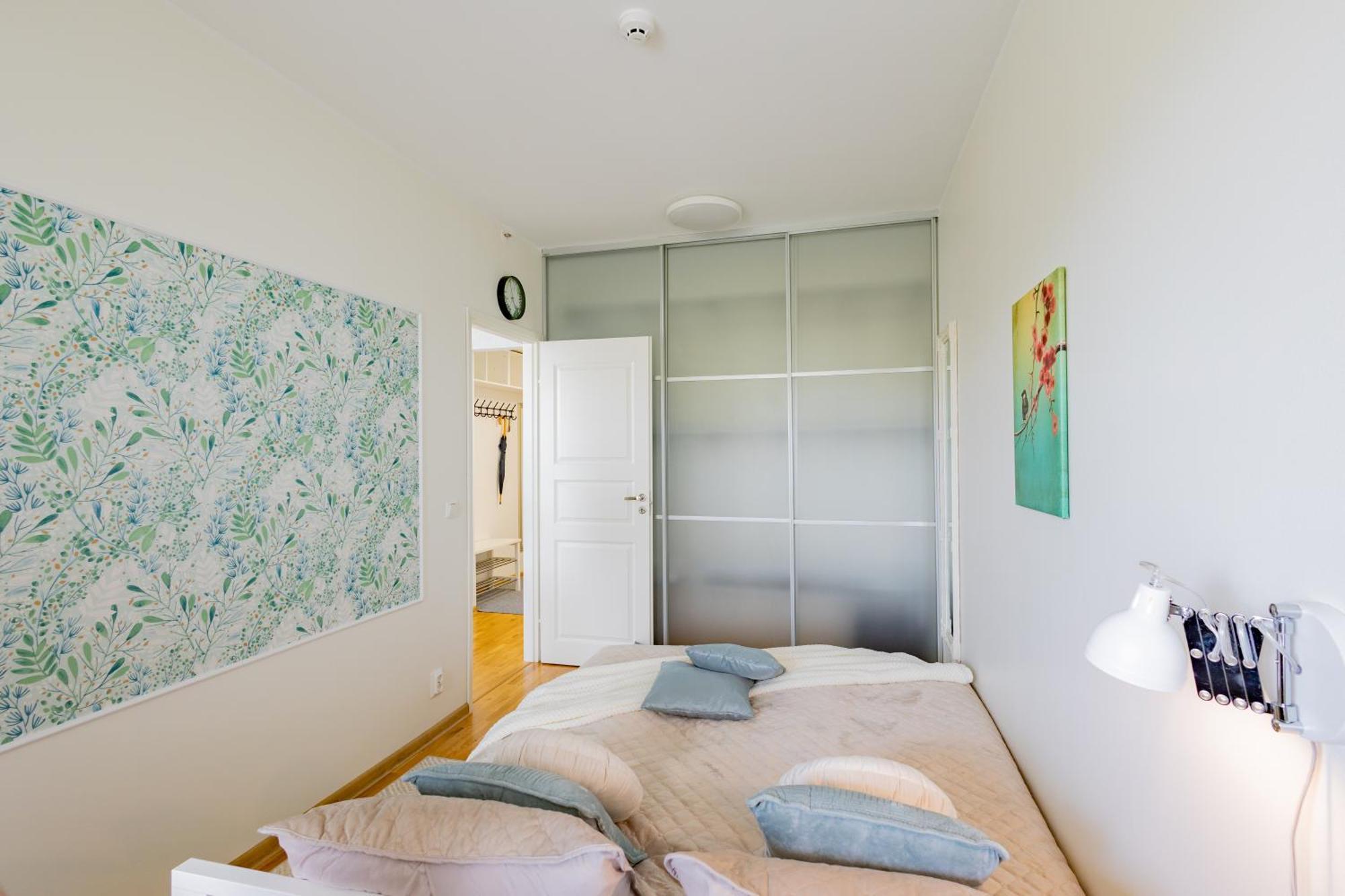 Stella'S Apartment - City Center - Free Secure Parking - Big Sun Terrace - Air Conditioning - Wifi - Tram To The Tallinn Bus Station And Old Town Bagian luar foto